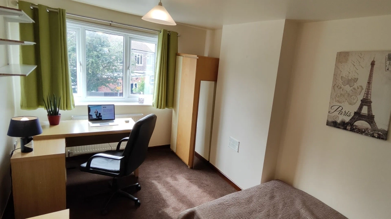 Dunkirk Student:   Brailsford Road - 6 Bedroom modern - Thumbnail 8